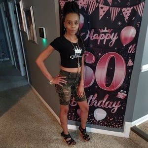 Meet your Posher, Latoria